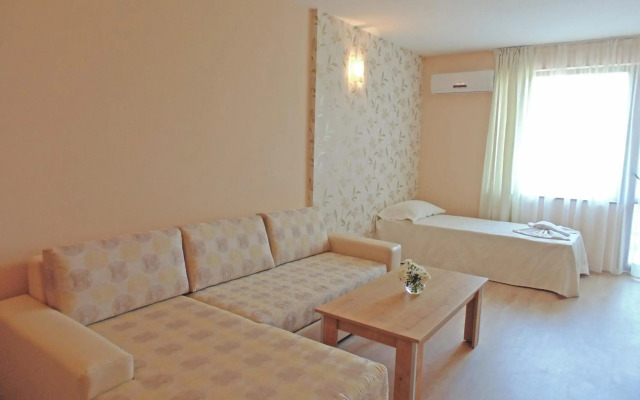 Relax Holiday Complex & Spa