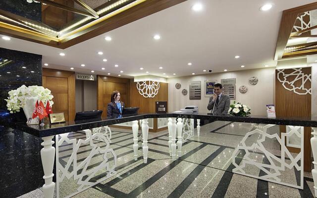 Best Western Plus Khan Hotel