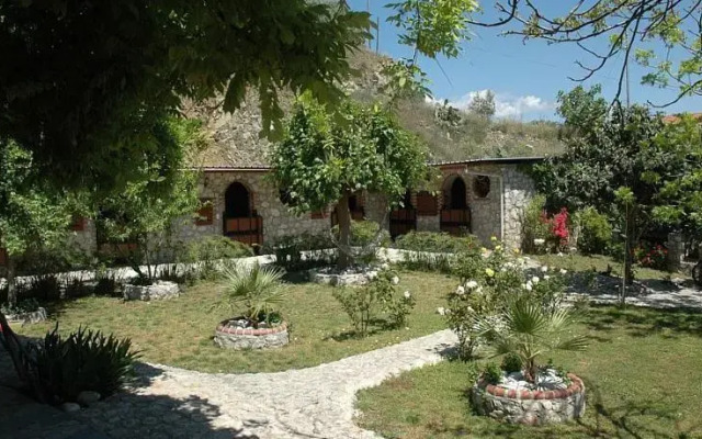Isa M. Guesthouse