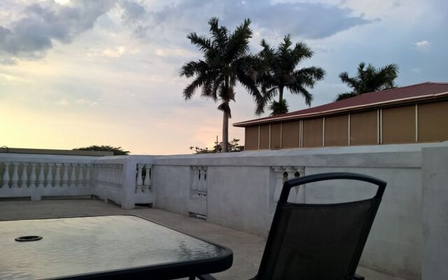 Maya Bella Downtown Hotel