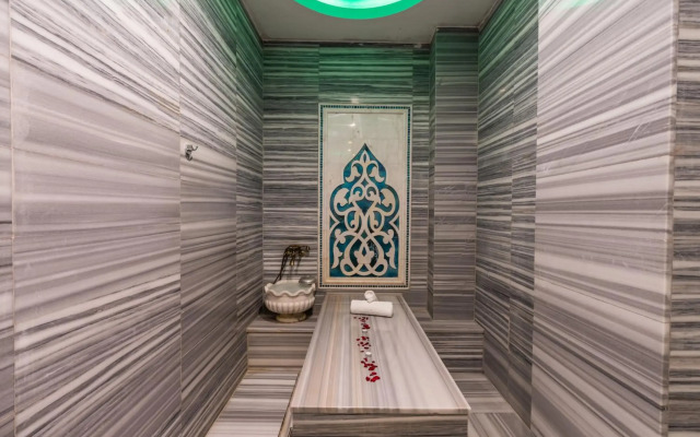 Adenya Hotel & Resort