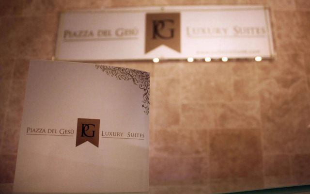 Piazza Del Gesu Luxury Suites