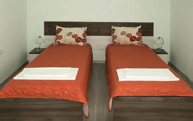 Guest House "Momchil"