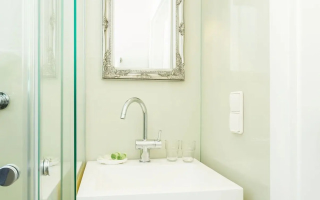 Room 4 & 5 Apartments