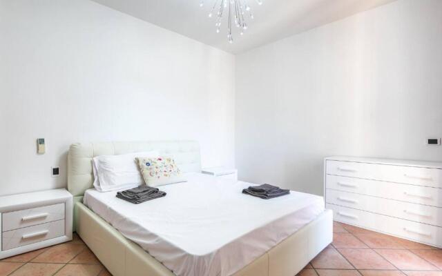 Suite a Prato con 2 Balconi