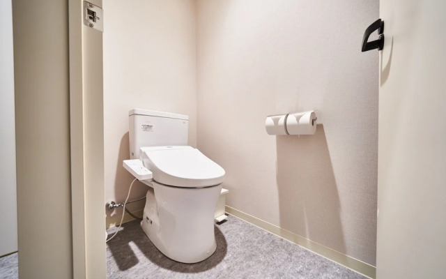 &And Hostel Shinsaibashi East