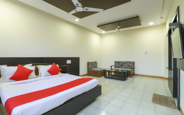 Hotel Hilltop