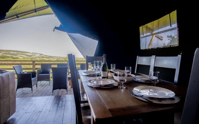 Three Cliffs - Safari Glamping Tent - Llangennith