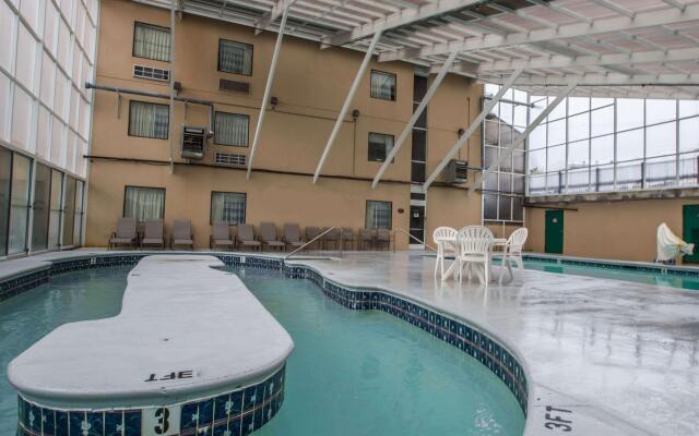 Sleep Inn & Suites near Sports World Blvd