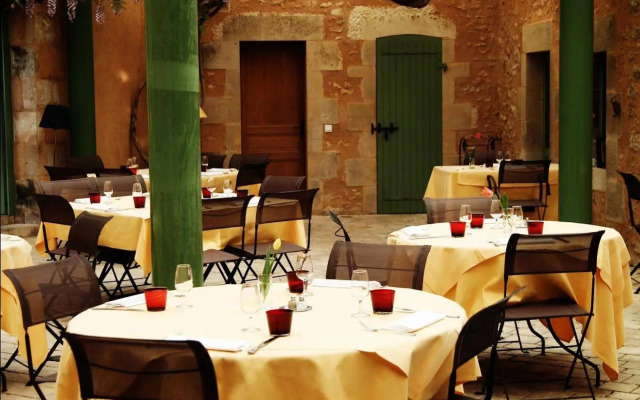 Hôtel Restaurant Les Orangeries