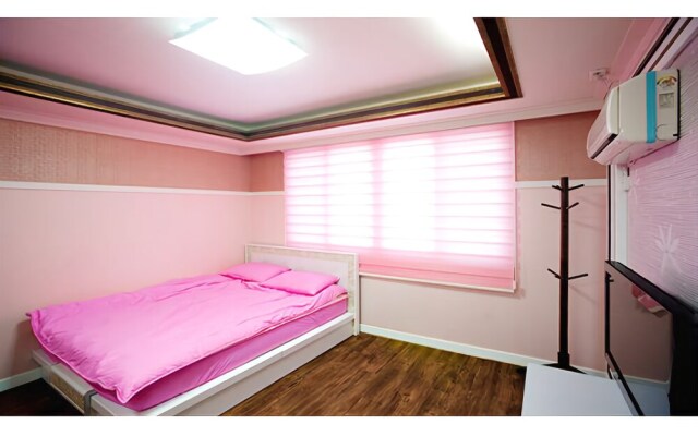 Tongyeong Paradise Pension