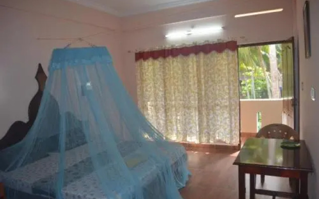Kaveri Tourist Home