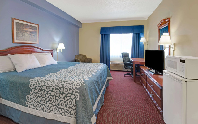 Ramada by Wyndham Sellersburg/Louisville North