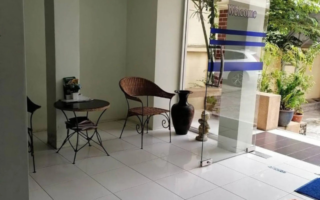 Orm Thong Apartment - SHA Plus