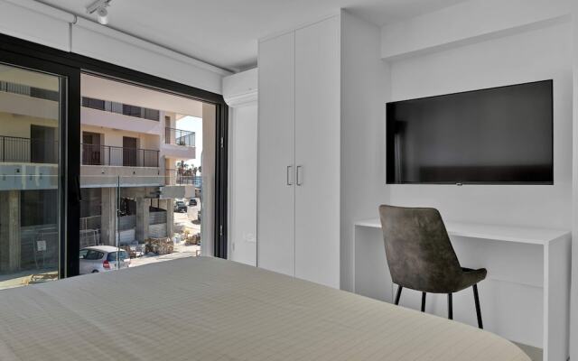 Phaedrus Living: Alkminis Seaview Suites Litore