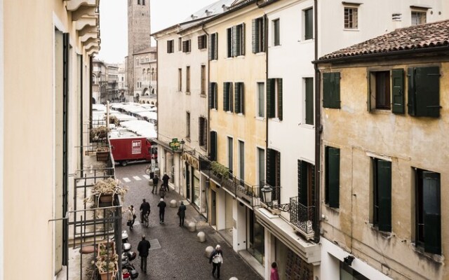 MyPlace Piazze di Padova Apartments - Piazza Dei Signori & Piazza della Frutta