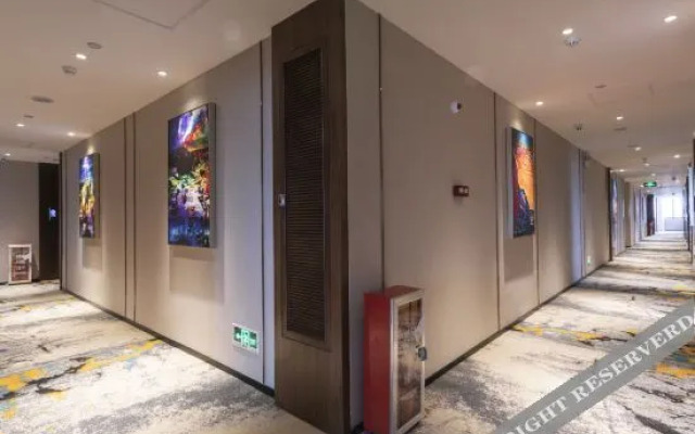 Rezen Yunman Hotel