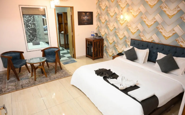 Hotel Royal Retreat - Business & Leisure Hotel