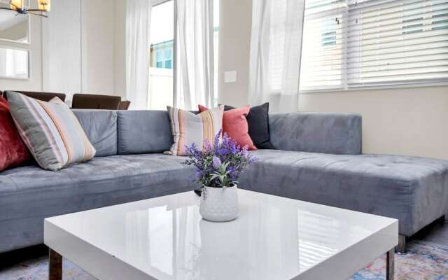 Comfy House at Compass Bay Cb102