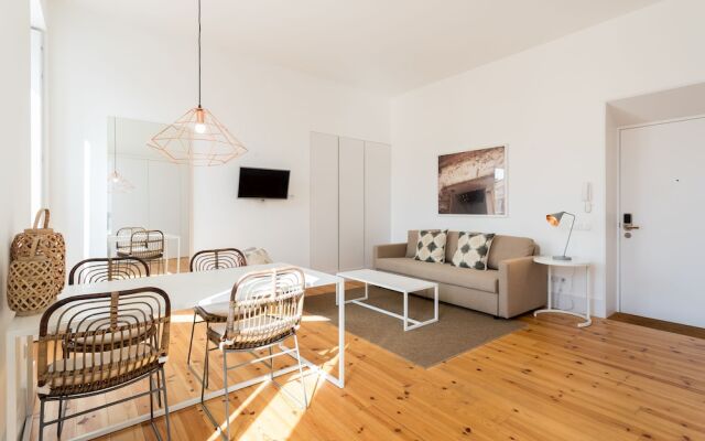 Chiado Studio and One-Bedroom Apartment - by LU Holidays