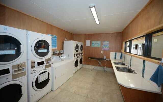 Bowentown Beach Holiday Park
