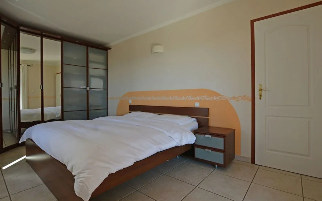 Beautiful Villa in Vidauban with Swimming Pool