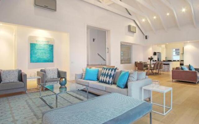 Upper House - Camps Bay