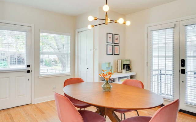 Mid-century Lakeland Home w/ Game Room!