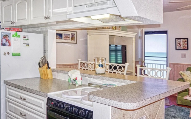 Sunset Beach Chateau Treasure Island 8470