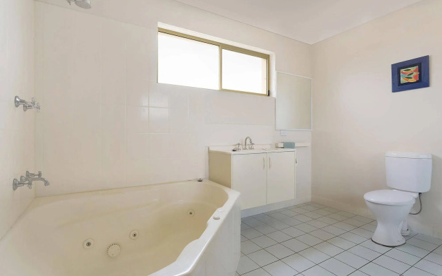 Baywatch Luxury Apartments