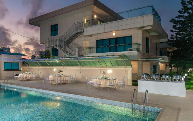 Protea Hotel by Marriott Lagos Kuramo Waters