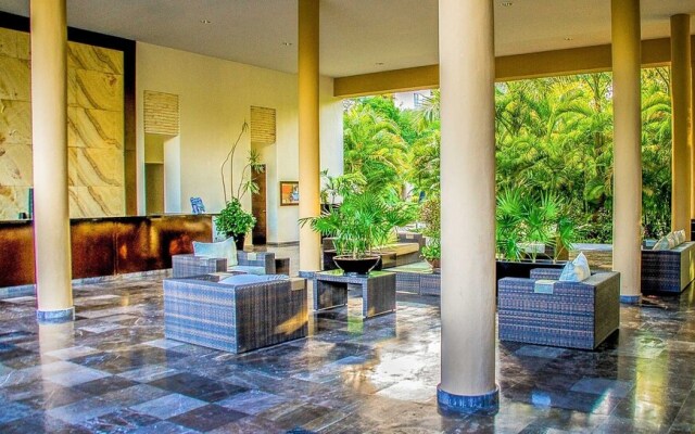 Del Viento Vaiven Penthouse 28 2 Bedroom Condo