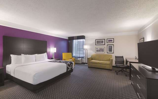 La Quinta Inn & Suites by Wyndham Austin Round Rock