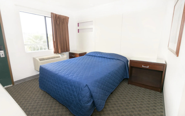 Morada Inn - Near Garden Grove Park