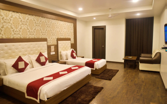 Hotel The Royal Krishna