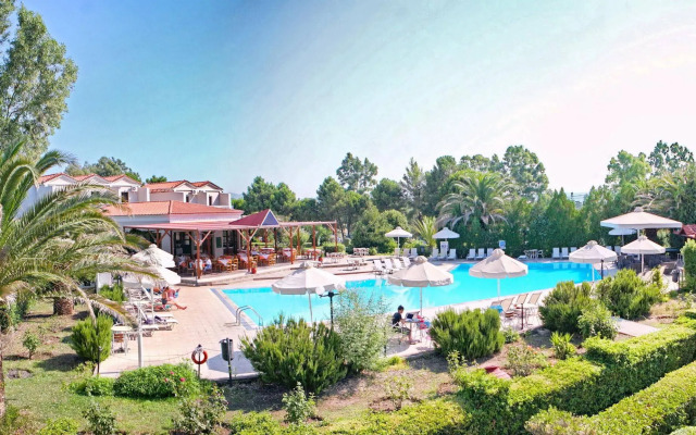 Pasiphae Hotel