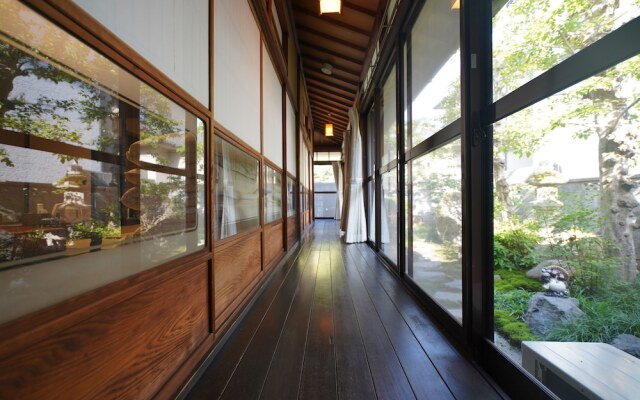 Uji Tea Inn
