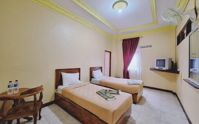 Hotel Yuriko – Guest Rooms – Bukittinggi