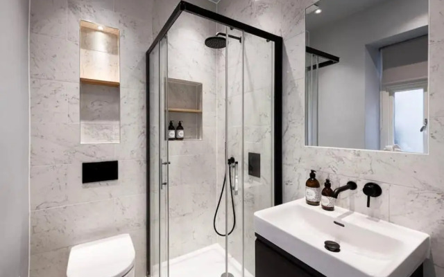St Catherine s Hospital - Superior Apartment