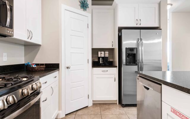 Red Cliffs Getaway 3 Bedroom Townhouse