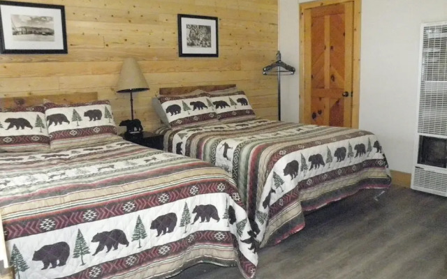 Creekside Lodge