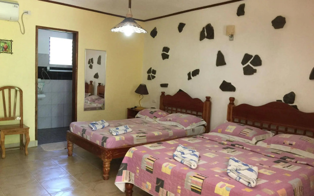 TipTop Hotel, Resto and Delishop