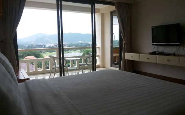 The Green Golf Residence Condominium