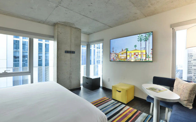 Aloft Chicago Mag Mile