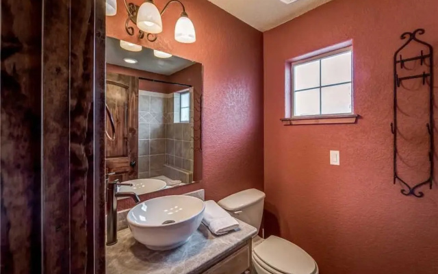 Casa Oso Grande - Four Bedroom Cabin with Hot Tub