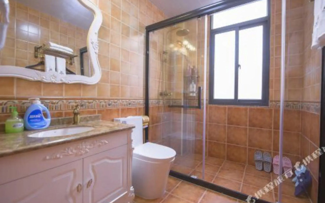 Haihua Holiday House