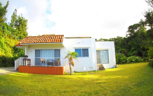 Beach Side House ONNA