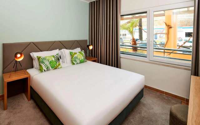 NH Marina Portimao Resort