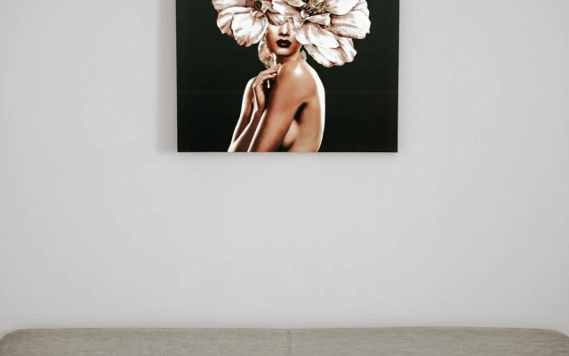 SunsetView Apartment