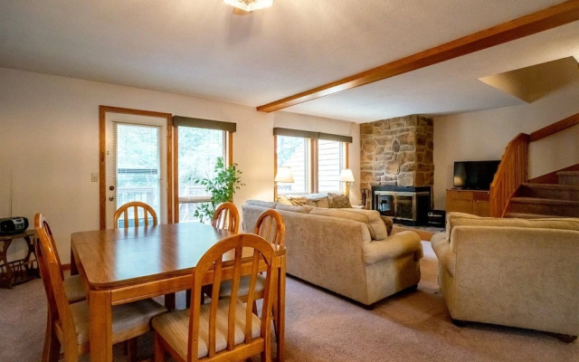 Deerfield Village 106